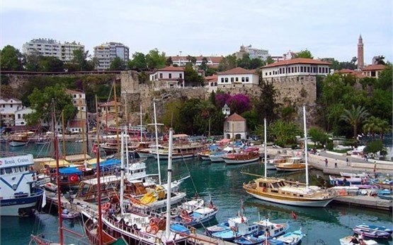 Puerto de Antalya